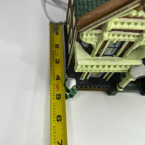 Santa's Workbench Talbot Place, Towne Series Christmas Village Building - 2000 - Picture 13 of 13